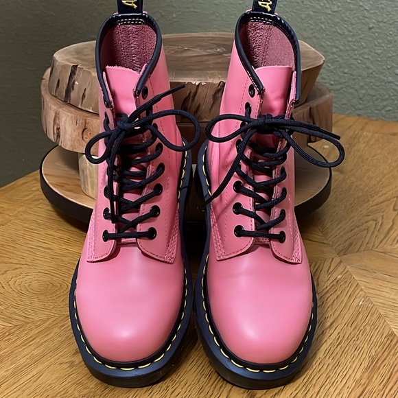 HTF COLOR DR MARTENS SMOOTH LEATHER BOOTS - Picture 6 of 10